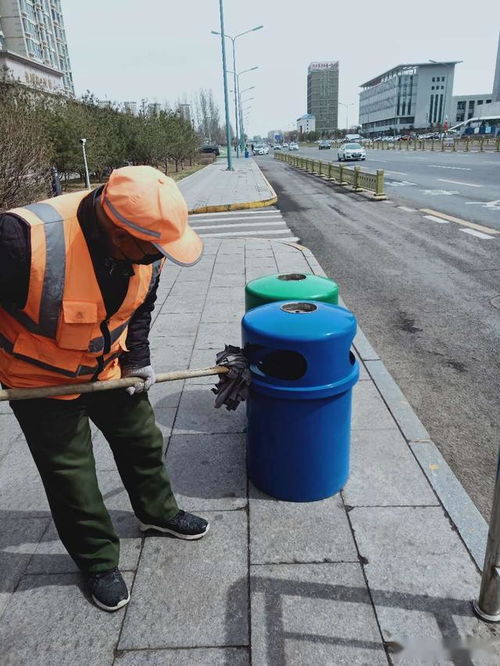 公共设施擦洗再延伸 城市品质再提升 环境卫生清洁周 新城环卫在行动